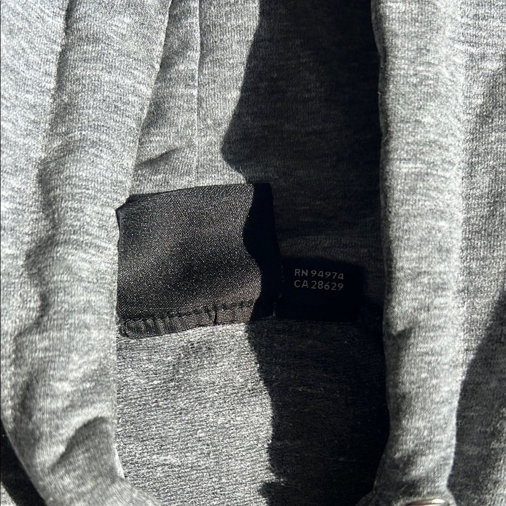 Stussy Gray Hoodie with Vibrant Graphic - Picture 6 of 8